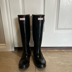 Hunter Gloss Black Knee-High Rain Boots